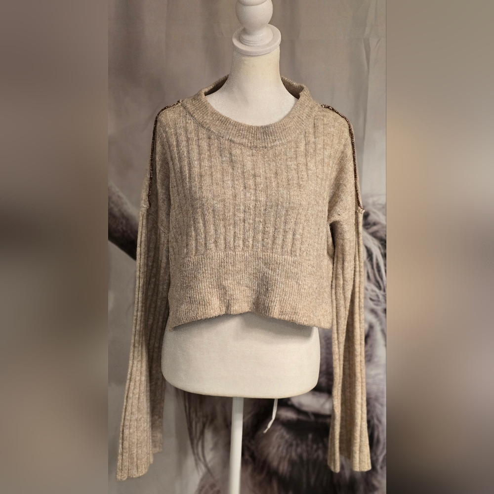 Women's Beige Cropped Sweater